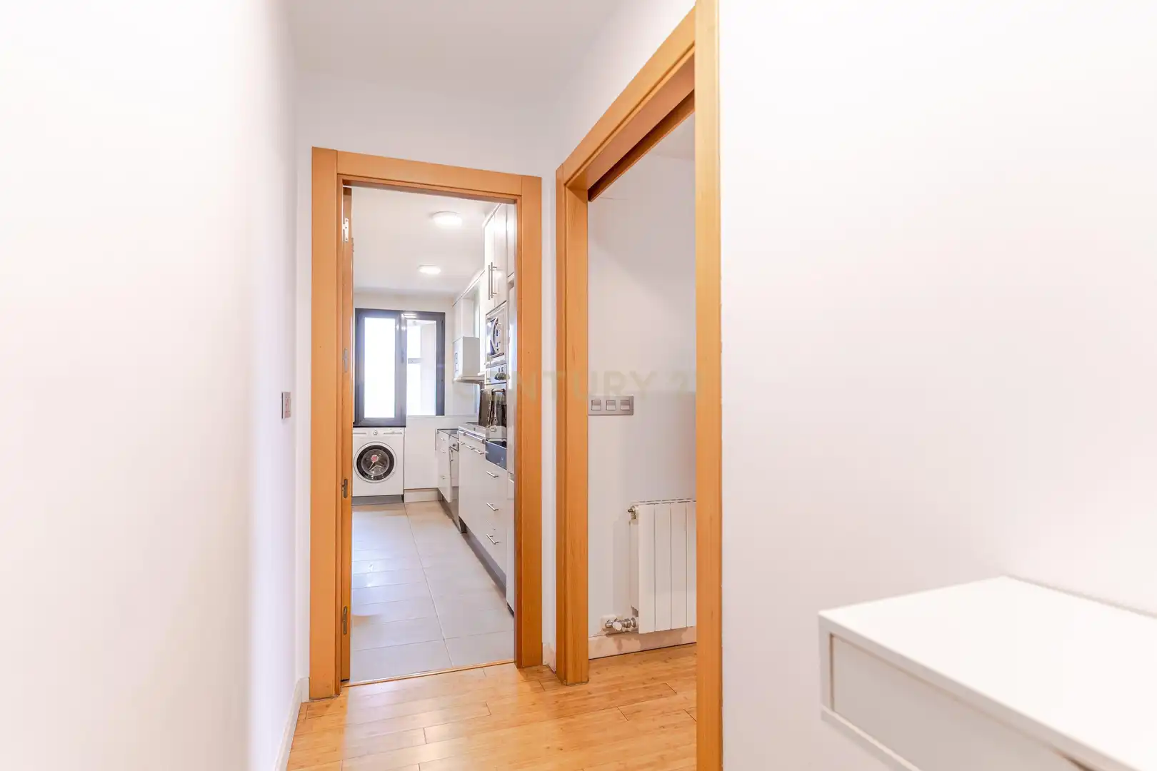 Piso en venta en Granada con Jardín privado, Trastero y Piscina comunitaria