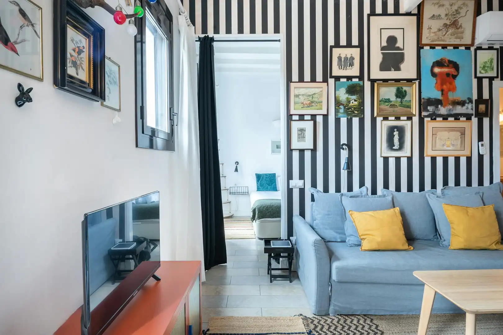 Living room of Flat for rent in Barcelona  with Air Conditioner, Heating and Furnished