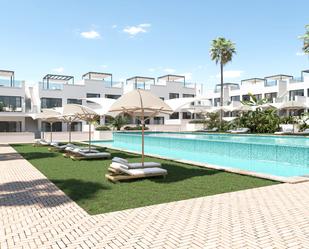 Piscina de Apartament en venda en Torrevieja amb Jardí privat, Terrassa i Piscina comunitària