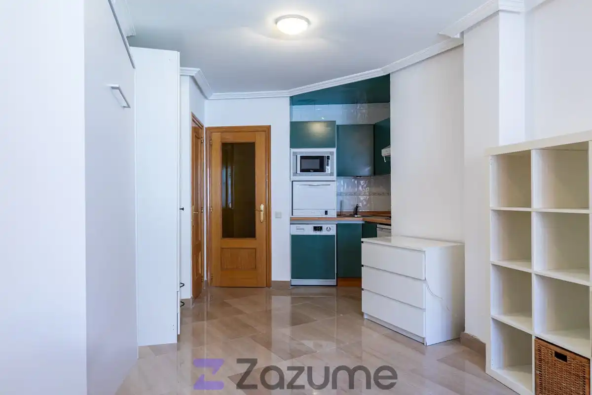 Wohnung zur Miete in C. de Leganitos, Palacio