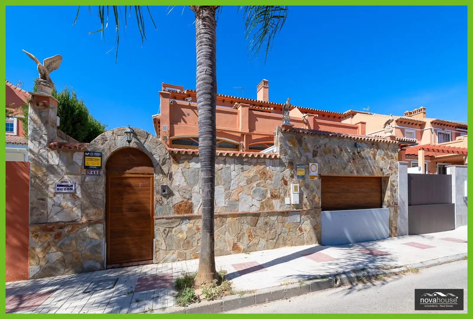 Vista exterior de Casa o chalet en venta en Torremolinos con Aire acondicionado, Jardín privado y Trastero