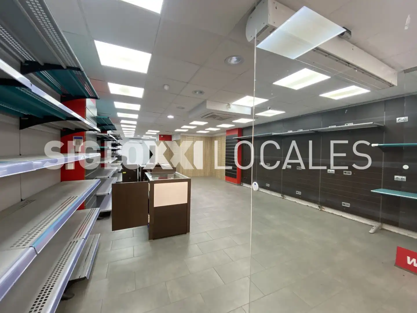 Local de lloguer en L'Hospitalet de Llobregat