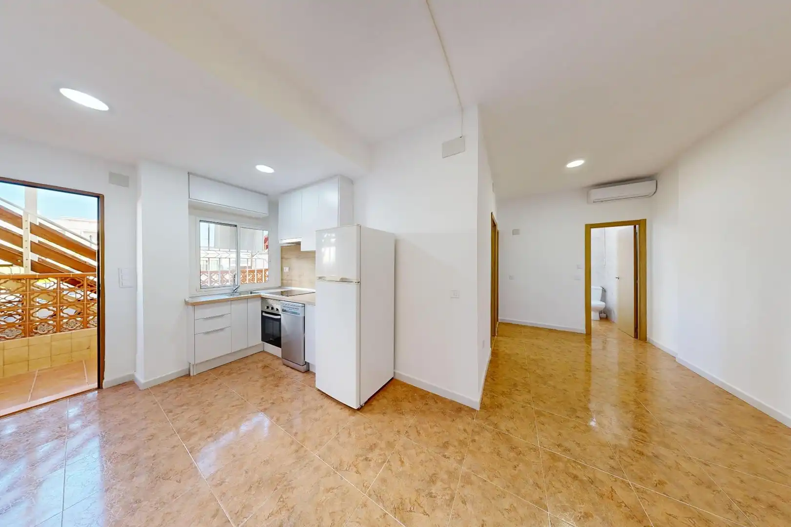 Cocina de Planta baja en venta en Cartagena con Aire acondicionado, Calefacción y Jardín privado