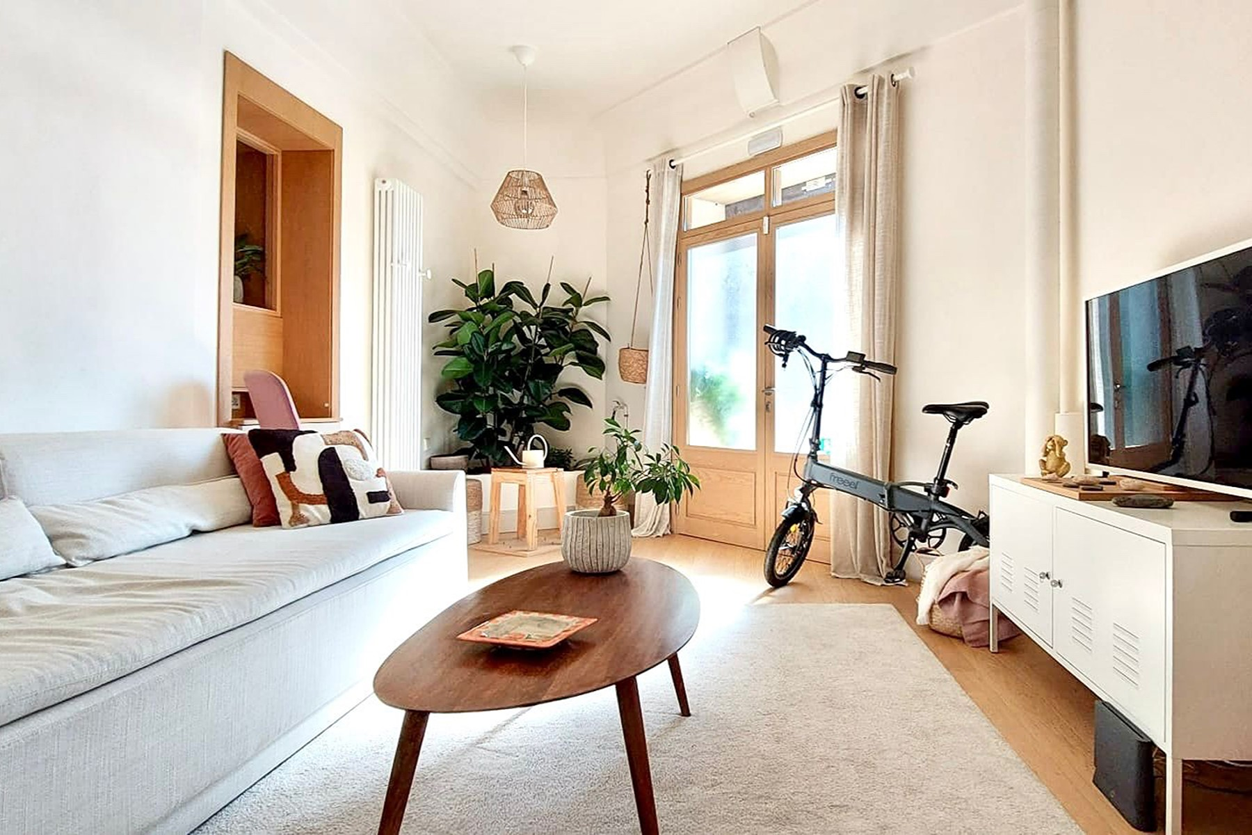 Living room of Apartment for sale in  Madrid Capital  with Heating and Storage room