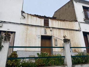 Casa en venda a Calle Manuel Arribas