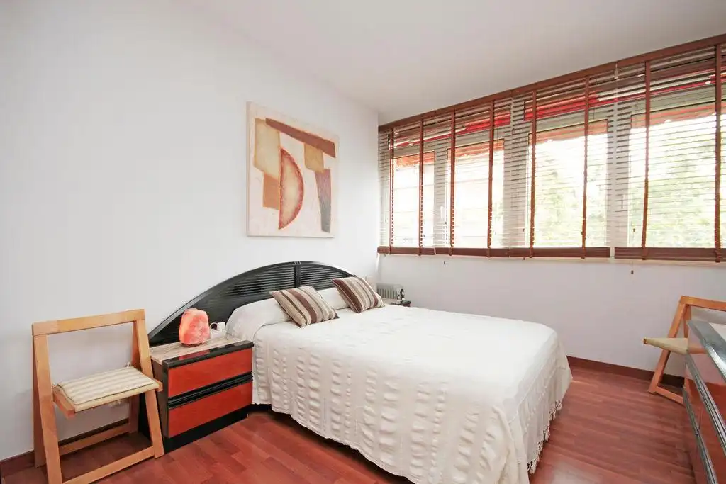 Flat with lift for sale in Les Corts, imagen 3