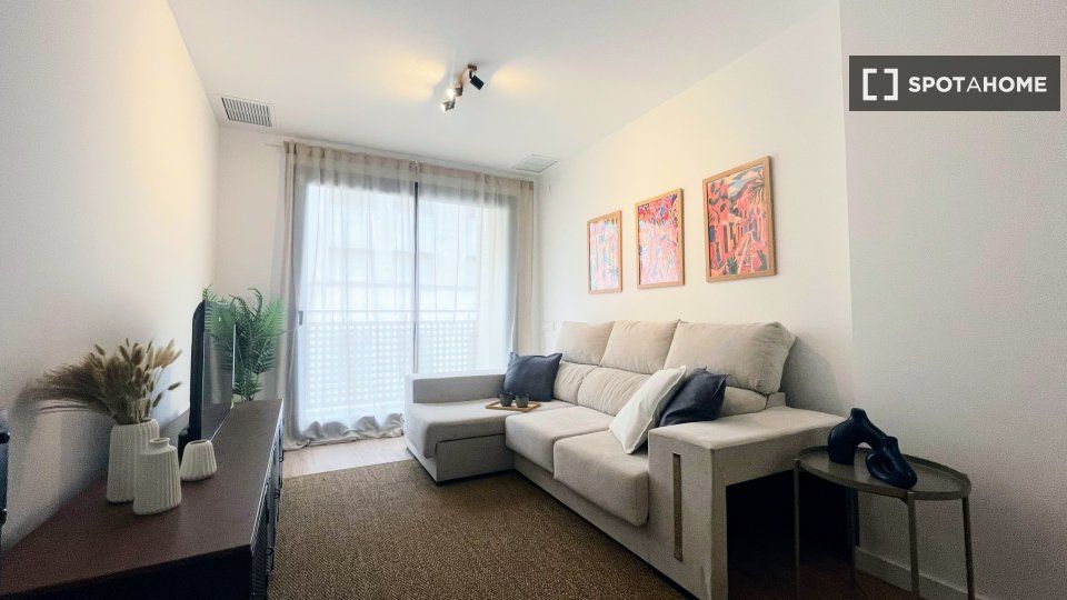 Living room of Flat to rent in Terrassa  with Air Conditioner, Heating and Furnished