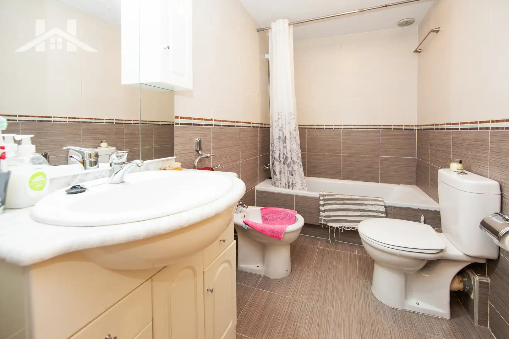 Bathroom of Detached homes for sale in San Martín de Valdeiglesias  with Air Conditioner and Heating