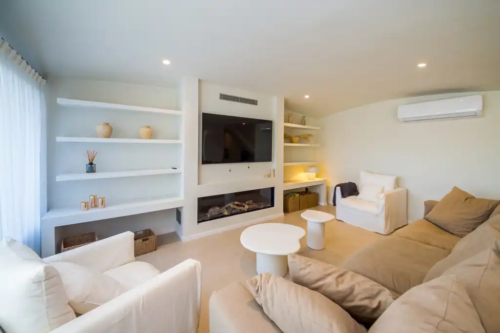 Living room of Houses for sale in Castell d'Aro, Platja d'Aro i s'Agaró  with Furnished