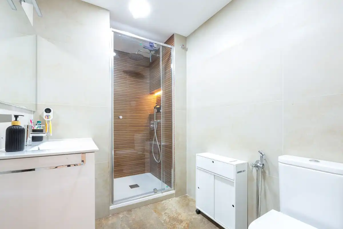 Baño de Ático en venta en Mislata con Aire acondicionado, Calefacción y Jardín privado