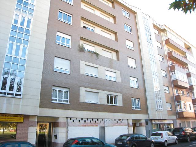 Local comercial en Venta en Calle Conde de Barcelona, 2 en San Mamés - La Palomera