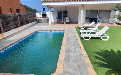 Schwimmbecken von Haus oder Chalet zum verkauf in Begur mit Terrasse und Schwimmbad