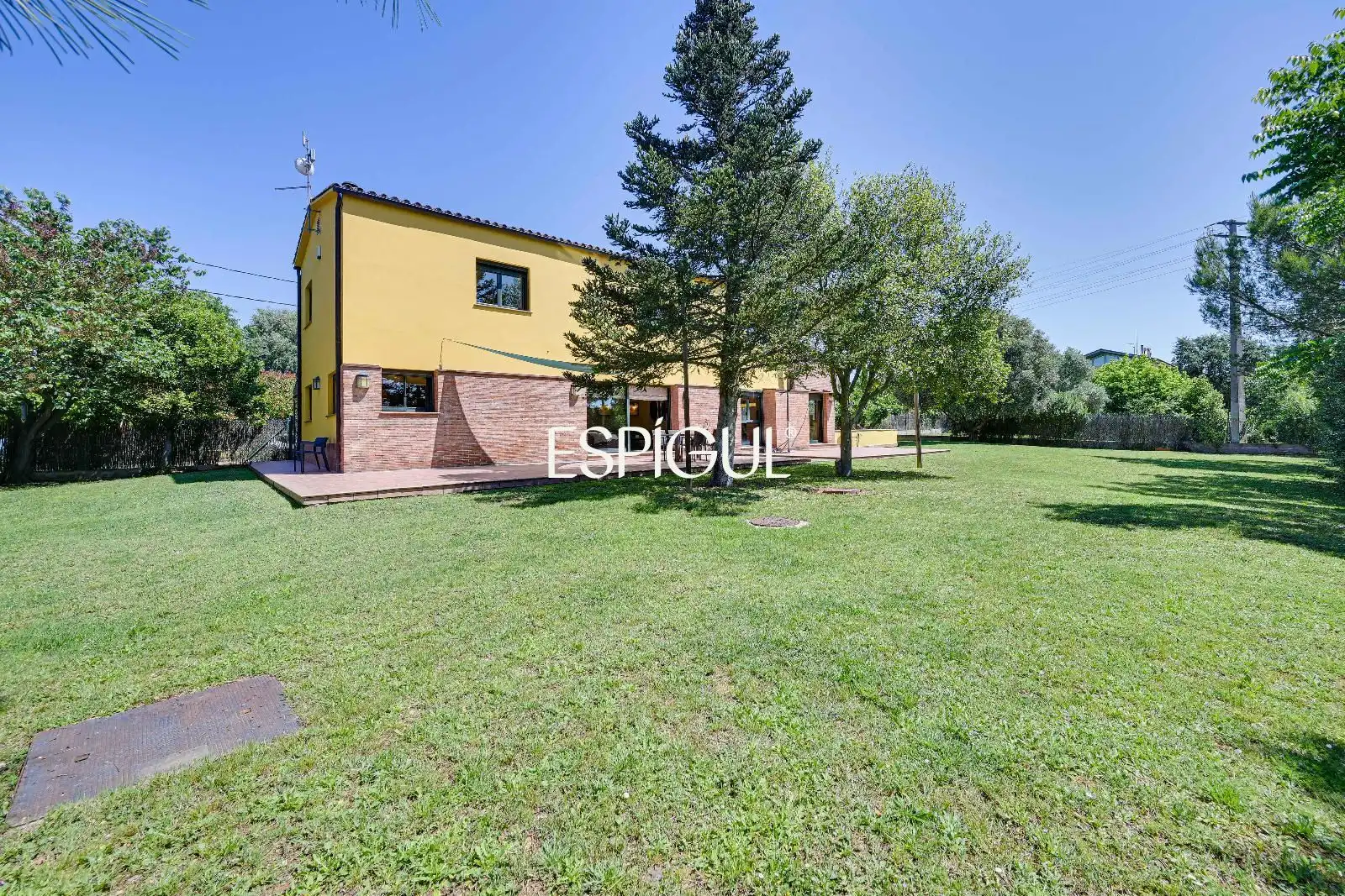 Jardín de Casa o chalet en venta en Girona con Aire acondicionado, Calefacción y Amueblado