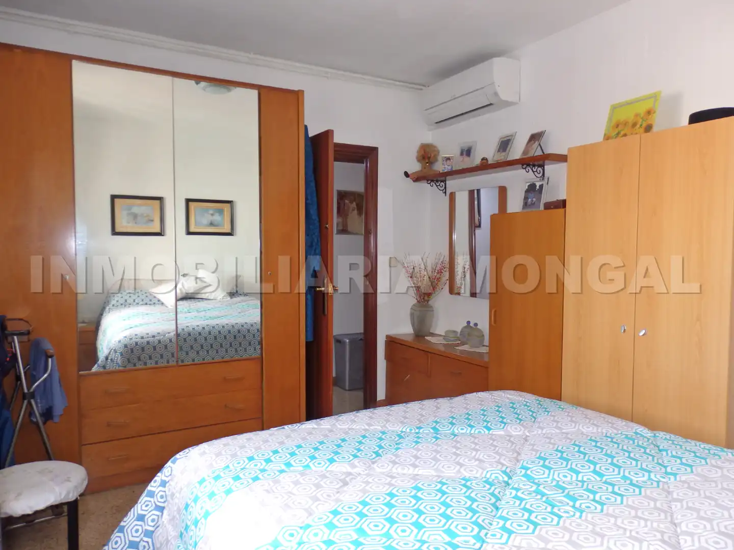Dormitori de Àtic en venda en L'Hospitalet de Llobregat amb Aire condicionat, Terrassa i Forn