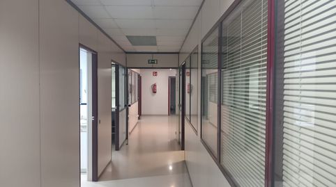 Foto 4 von Fabrikhallen zur Miete in Xaloc, Covadonga, Sabadell