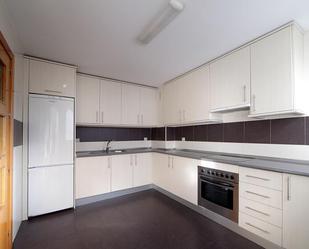 Kitchen of Flat to rent in  Granada Capital  with Heating and Oven