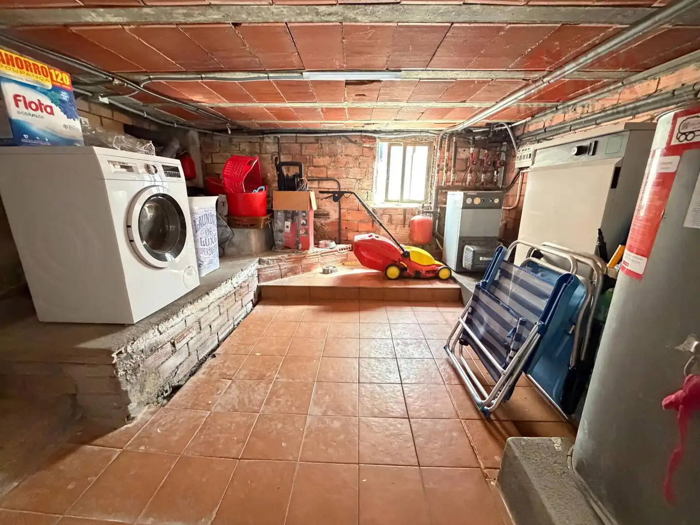 Casa o xalet en venda en Cangas  amb Calefacció, Terrassa i Moblat