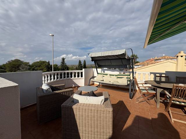 Ático en Alquiler en Lomas de Cabo Roig - Los Dolses