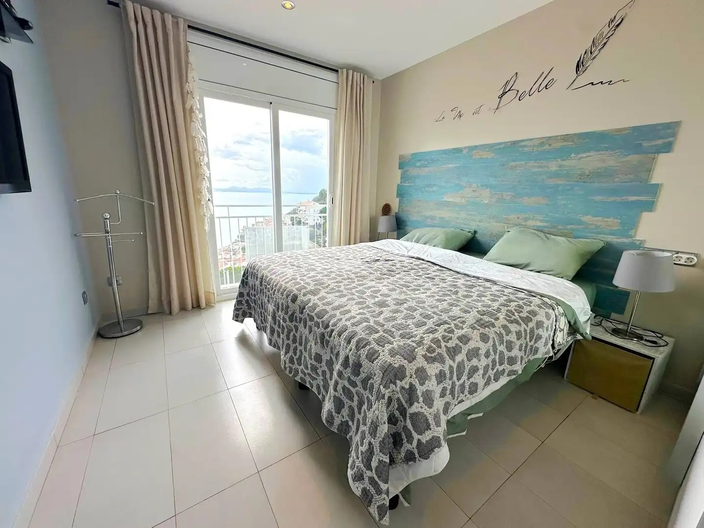 Habitación de Apartamento en venta en Almadrava - Canyelles - Puig-Rom