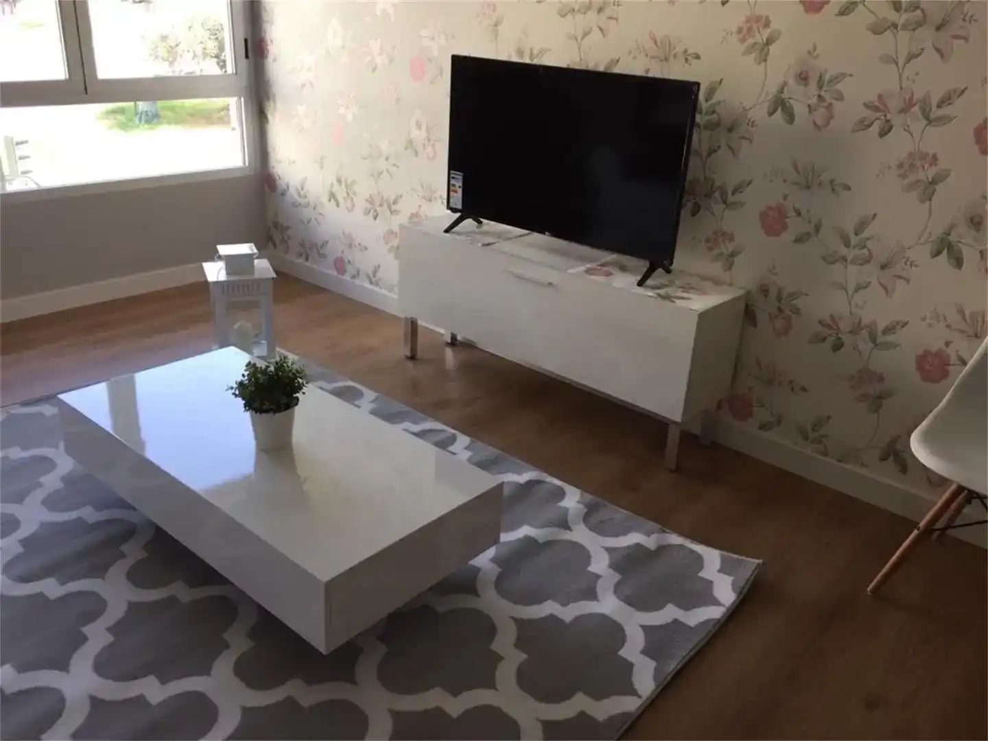 Wohnzimmer von Wohnung zur Miete in Baena mit Klimaanlage und Balkon