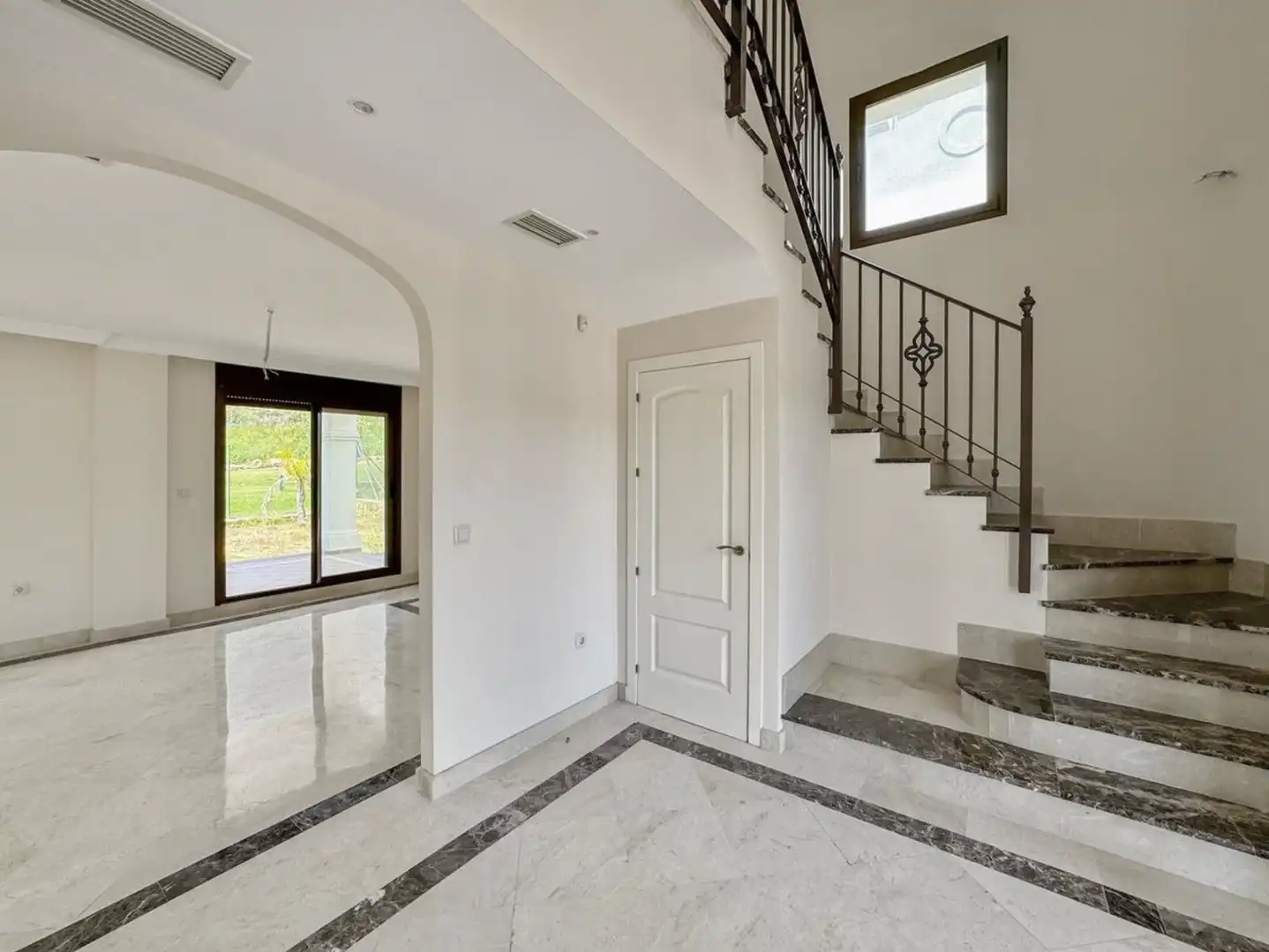 Casa amb jardí en venda a Selwo, imagen 4