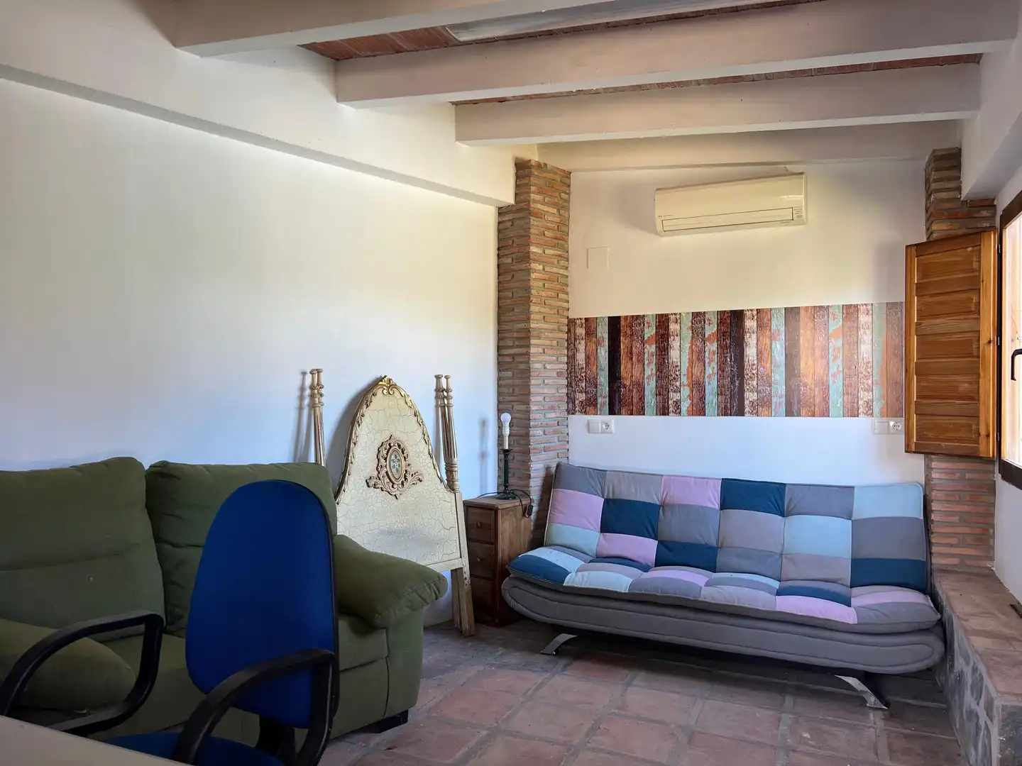 Sala de estar de Casa o chalet en venta en Vélez-Málaga con Aire acondicionado, Calefacción y Jardín privado