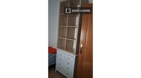 Photo 5 of Room in Los Cármenes, Madrid Capital