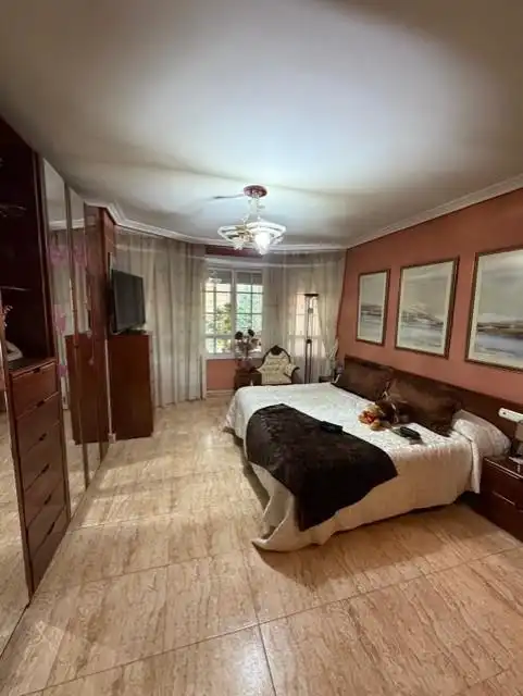 Bedroom of Houses for sale in Villaquilambre  with Air Conditioner, Heating and Private garden