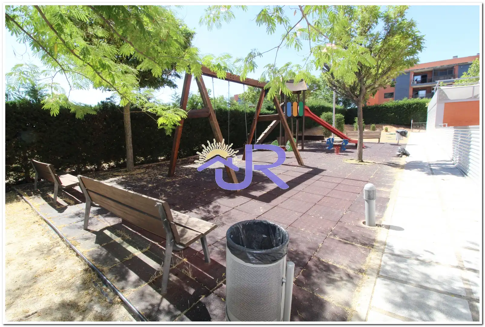 Jardín de Piso de alquiler en Paracuellos de Jarama con Calefacción, Amueblado y Horno