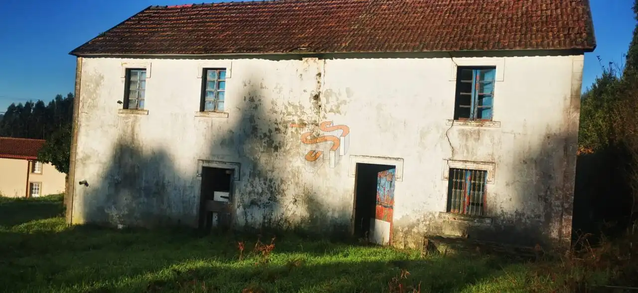 Casa rústica amb jardí en venda a Valdoviño, imagen 2