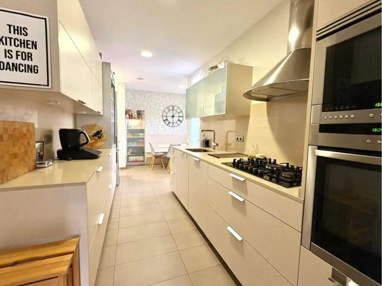 Küche von Maisonette zum Verkauf in Sant Cugat del Vallès mit Klimaanlage, Heizung und Parkett