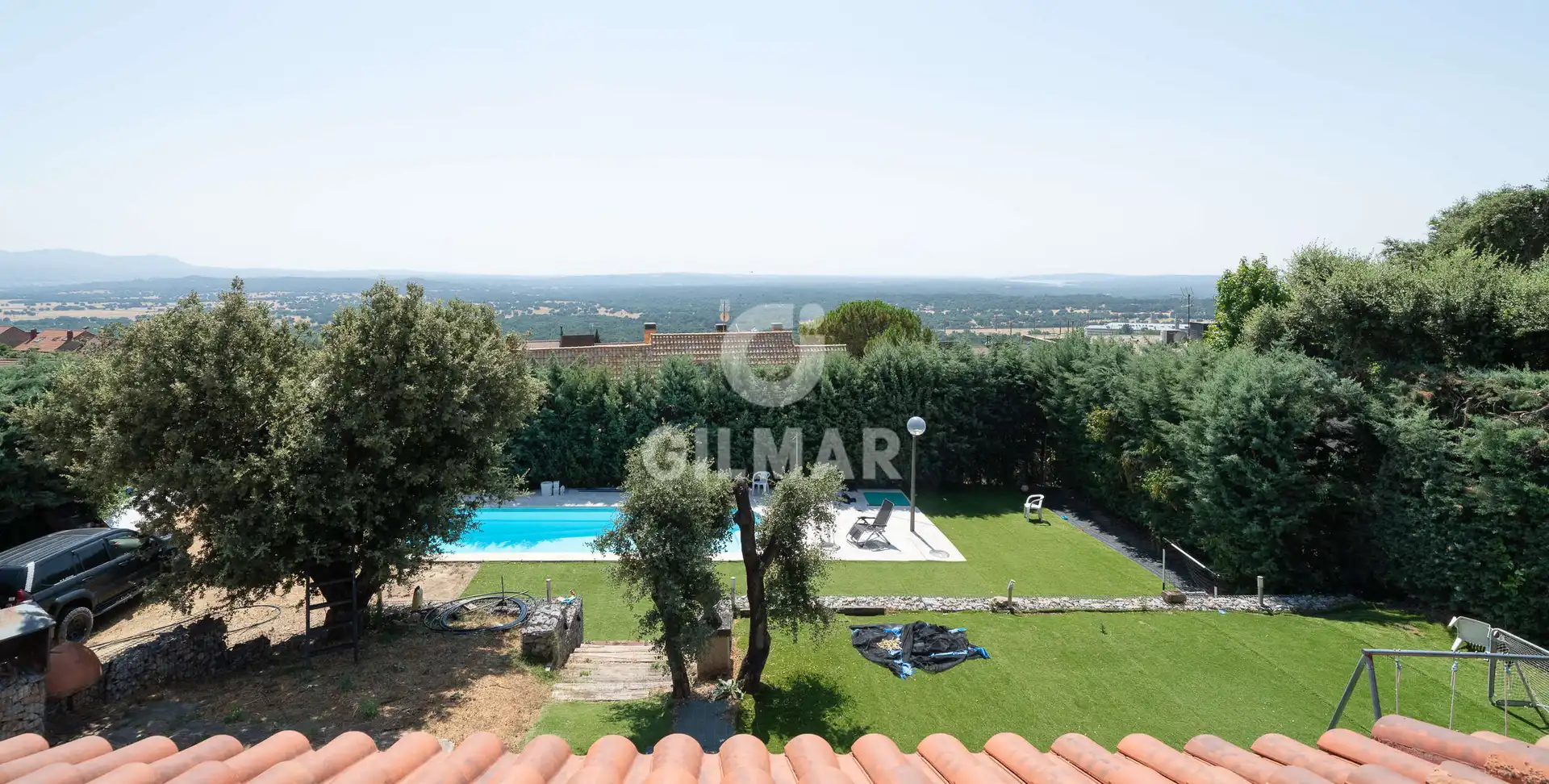 Jardín de Casa o chalet en venta en San Lorenzo de El Escorial con Calefacción, Jardín privado y Piscina