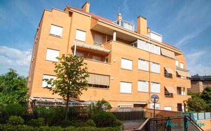 Exterior view of Flat for sale in Boadilla del Monte  with Air Conditioner, Heating and Parquet flooring