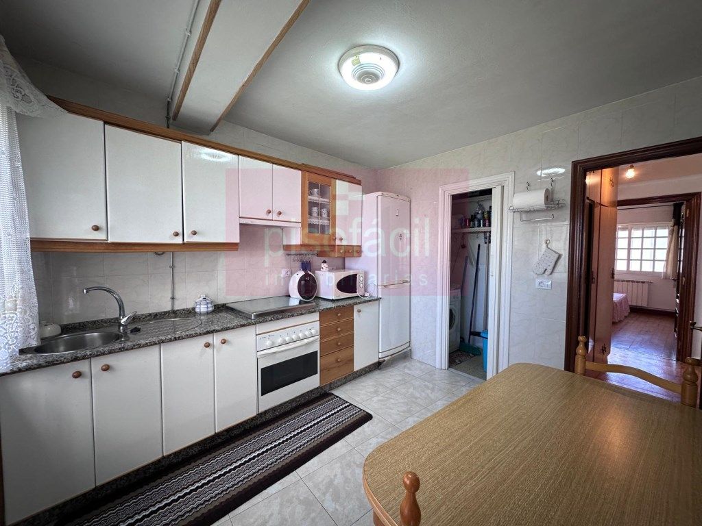 Kitchen of Flat for sale in Lugo Capital
