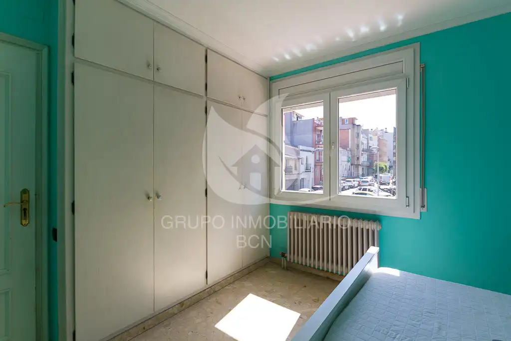 Bedroom of Houses for sale in Montcada i Reixac  with Air Conditioner, Heating and Terrace