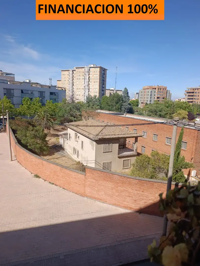 Vista exterior de Piso en venta en Zaragoza con Aire acondicionado, Terraza y Amueblado