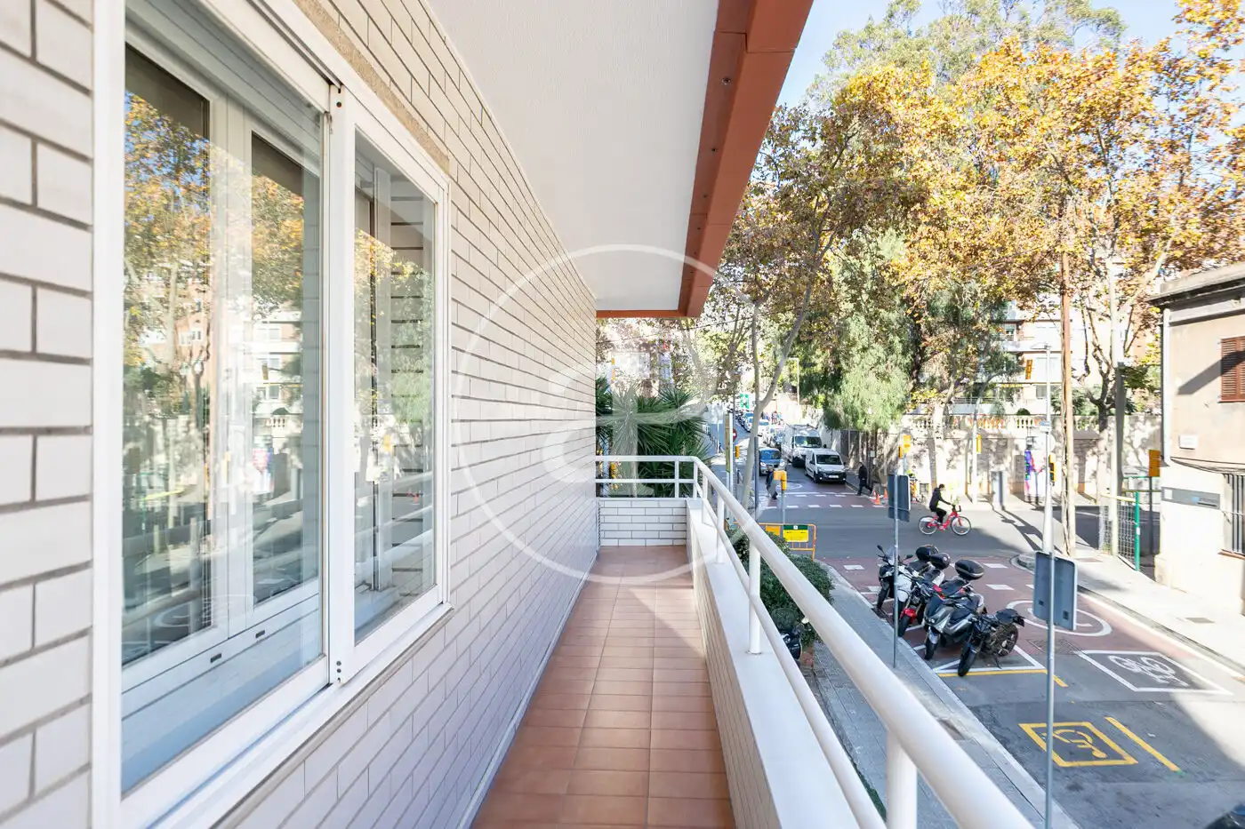 Vista exterior de Piso en venta en Barcelona con Aire acondicionado, Calefacción y Jardín privado