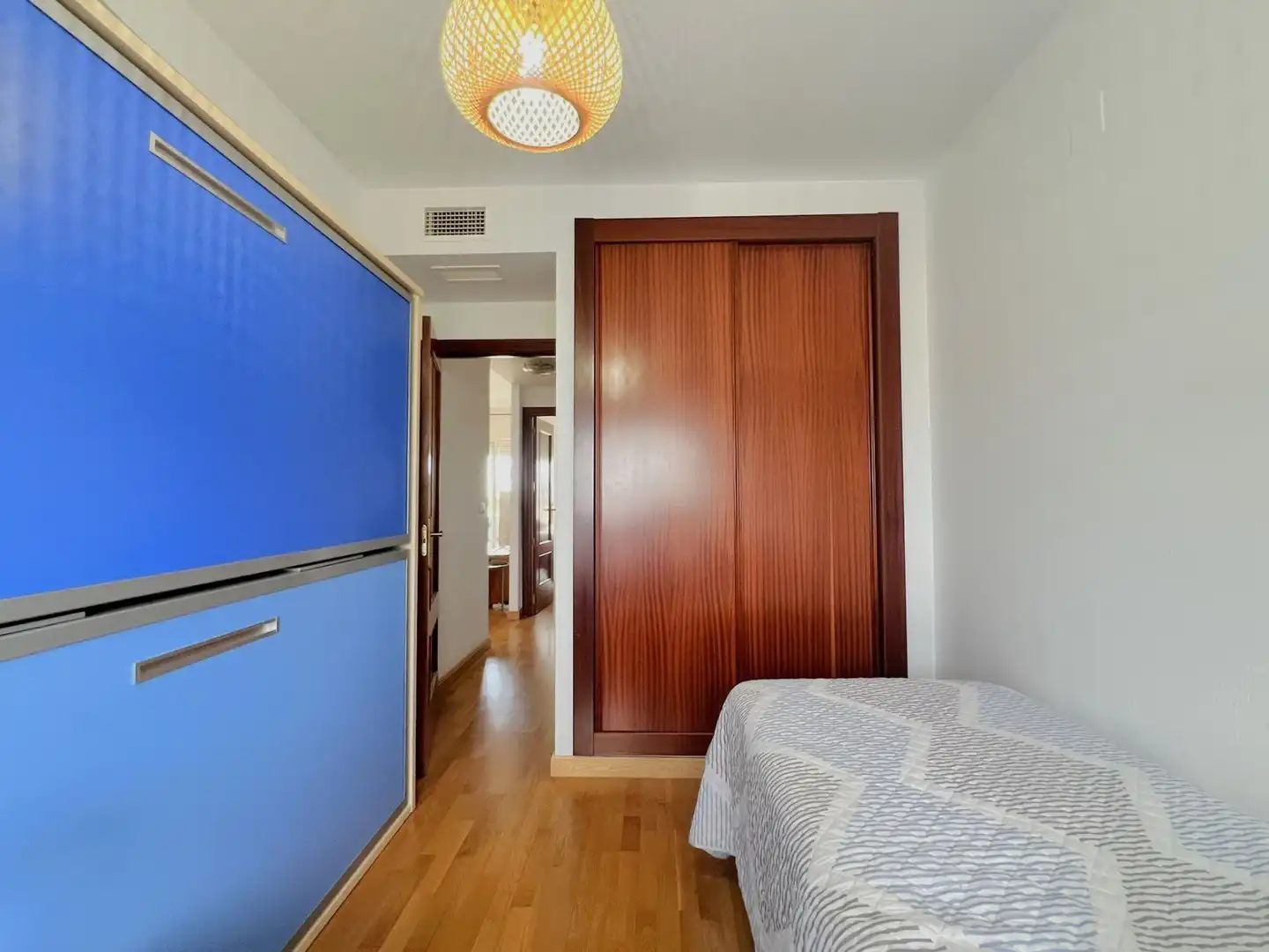 Habitación de Apartamento en venta en Isla Cristina con Aire acondicionado, Calefacción y Terraza