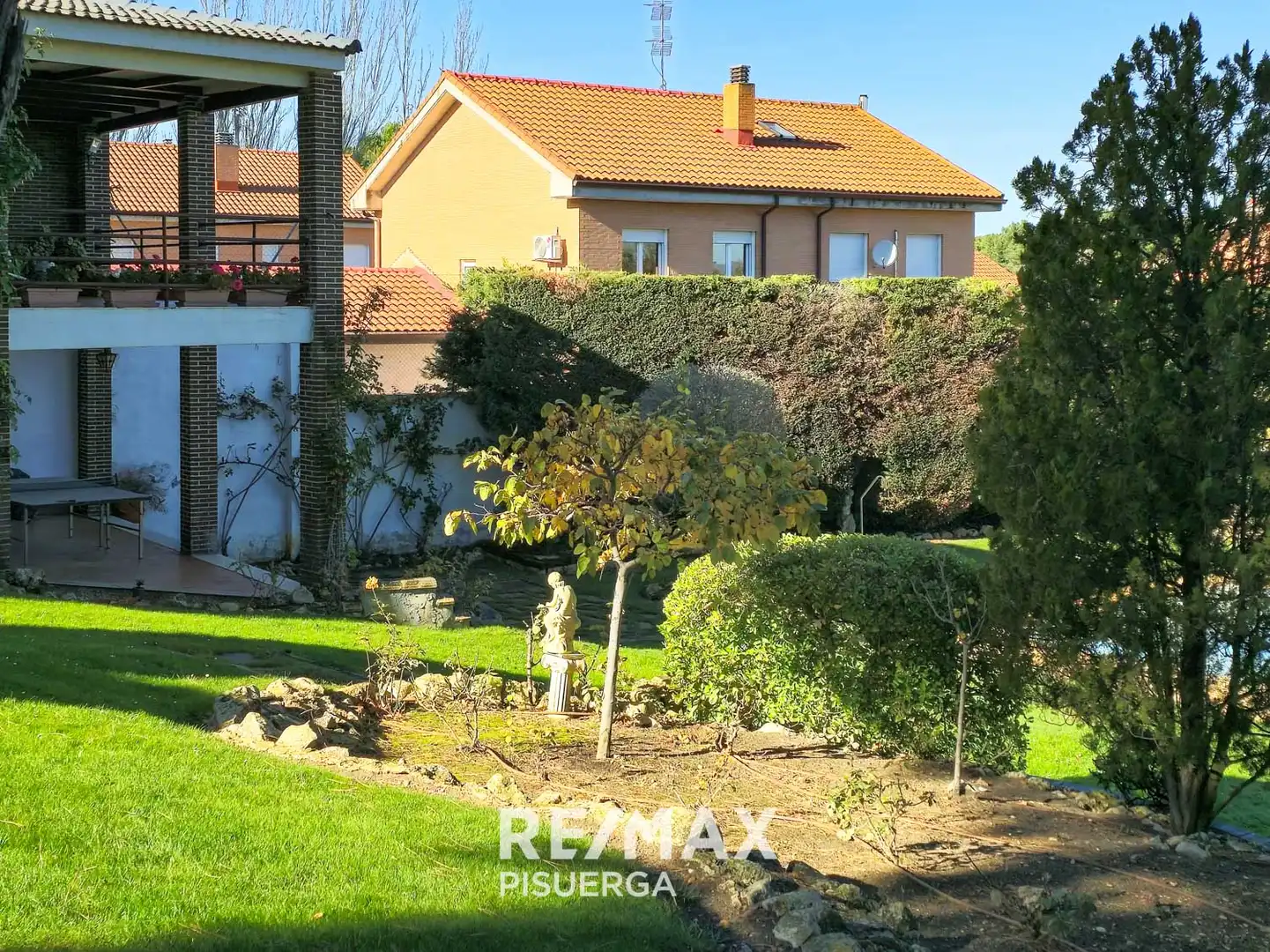 Jardí de Casa o xalet en venda en Tudela de Duero amb Calefacció, Jardí privat i Terrassa
