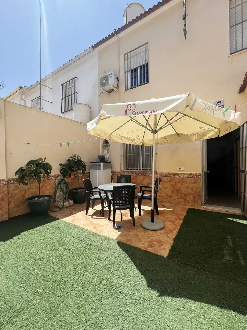 Terraza de Casa o chalet en venta en Aguadulce (Sevilla) con Trastero y Piscina