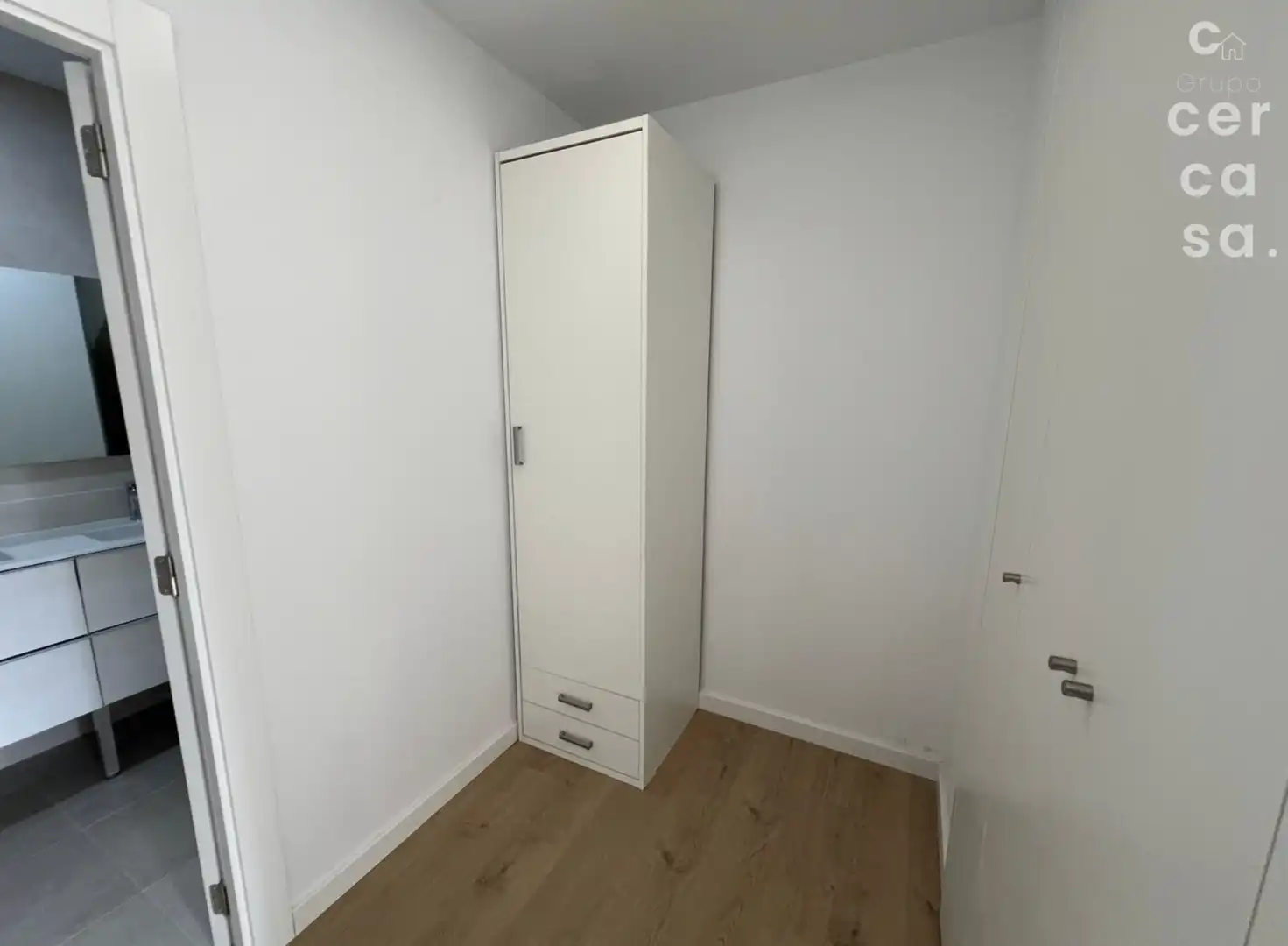 Bedroom of Flat for rent in Valencia  with Air Conditioner, Heating and Storage room