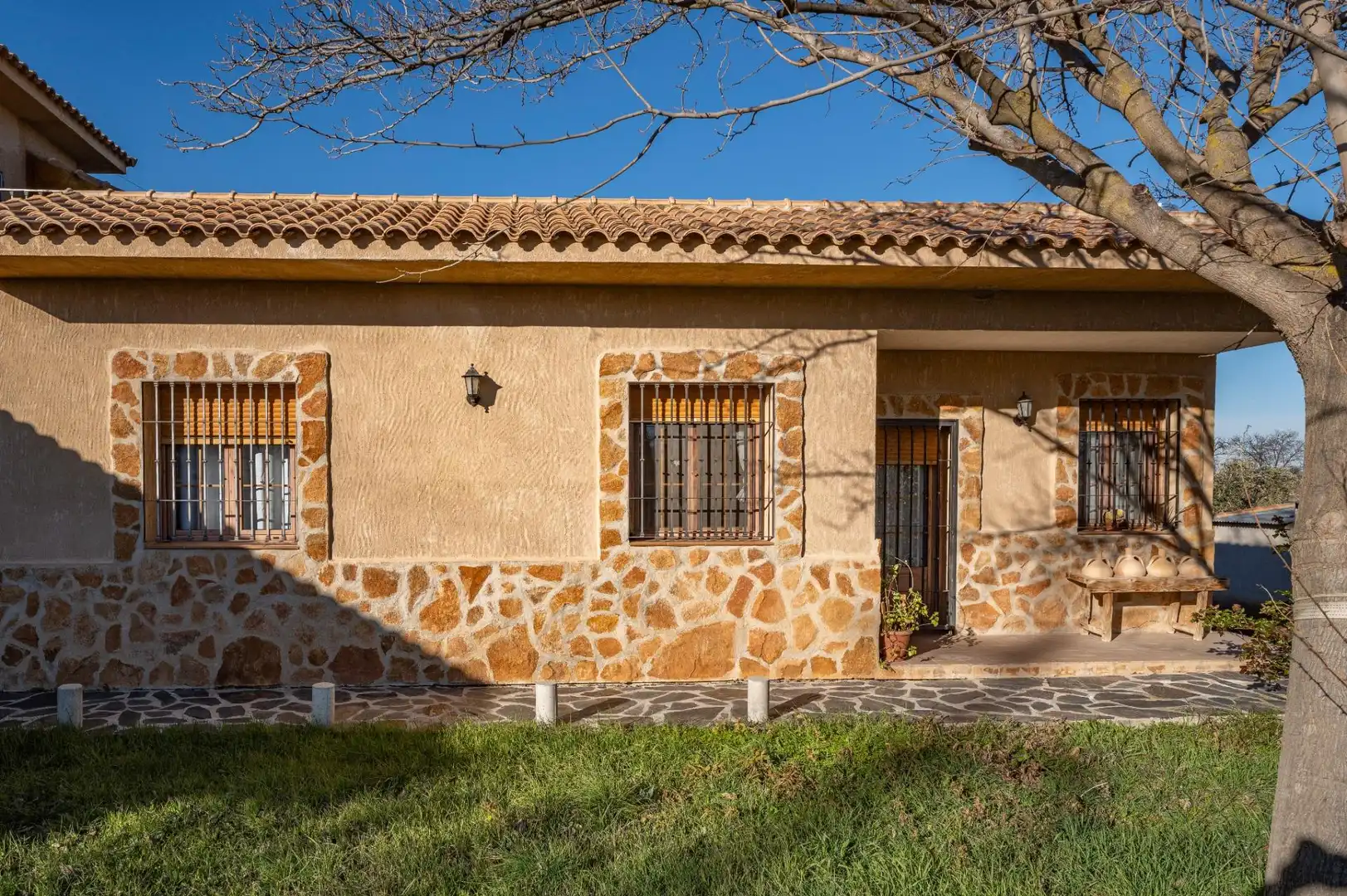 Vista exterior de Casa o chalet en venta en Baza