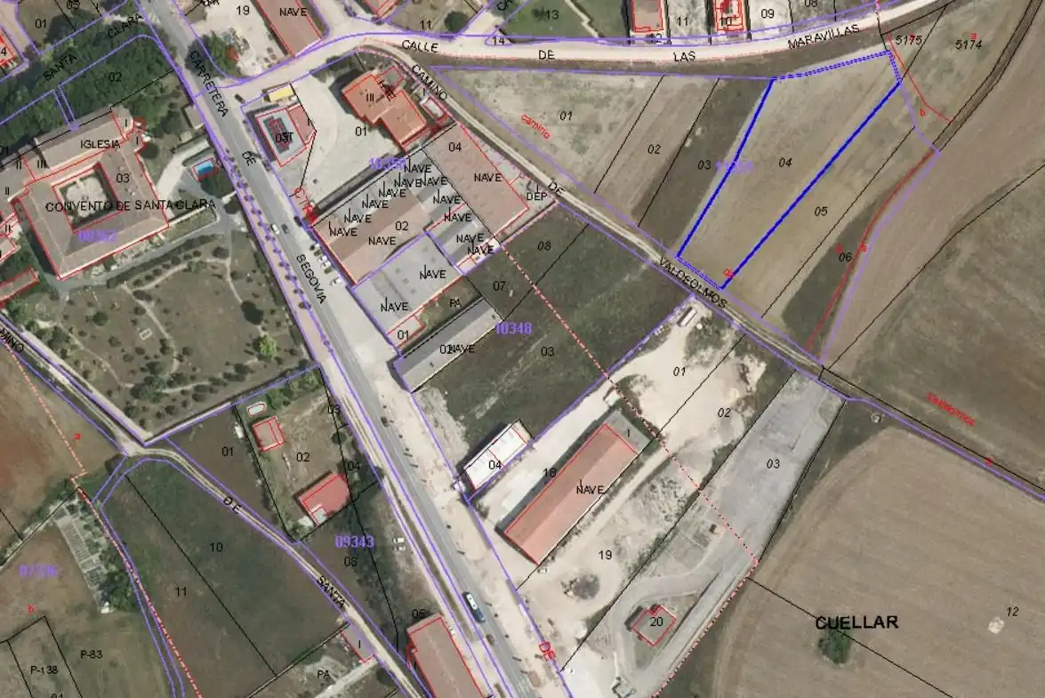 Terreny residencial en venda a Cuéllar