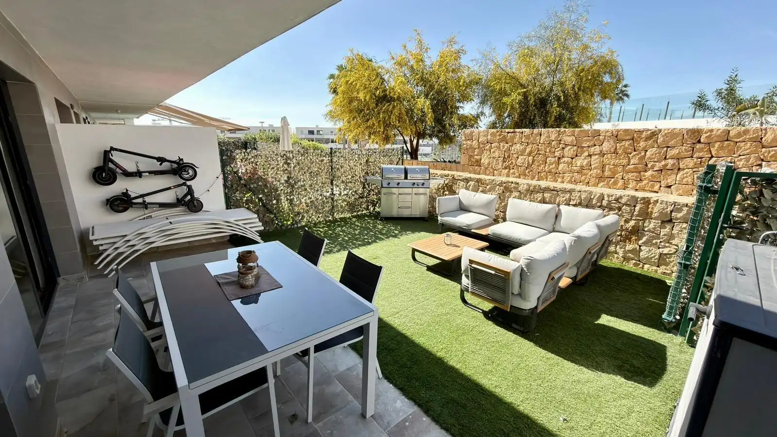 Terrasse von Maisonette zum Verkauf in Finestrat mit Klimaanlage, Heizung und Privatgarten
