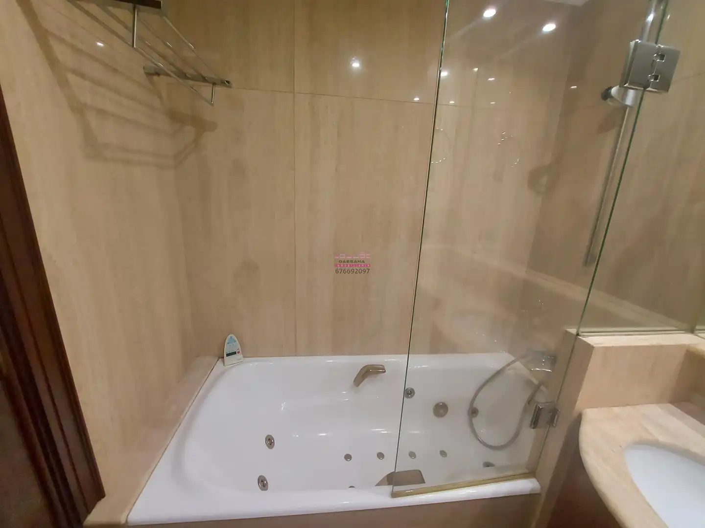 Flat for rent in Praza Francisco Fernández del Riego, 11, Plaza España - Corte Inglés