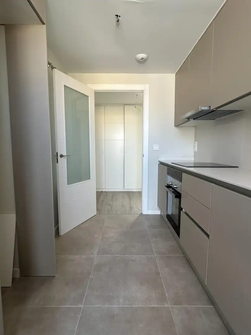 Cocina de Apartamento de alquiler en Dénia con Aire acondicionado, Jardín privado y Terraza