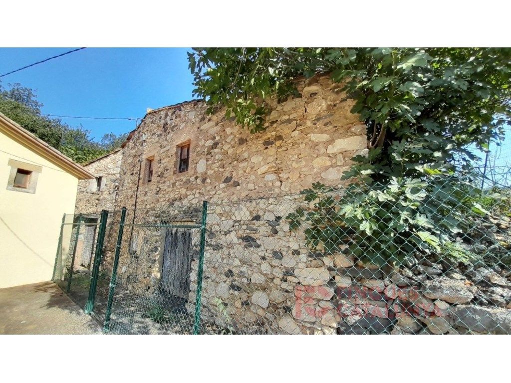 Vista exterior de Casa o xalet en venda en Sant Martí de Llémena
