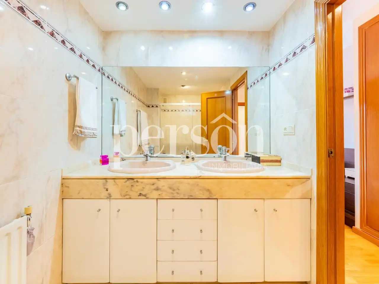 Baño de Piso en venta en Valencia con Aire acondicionado, Calefacción y Parquet