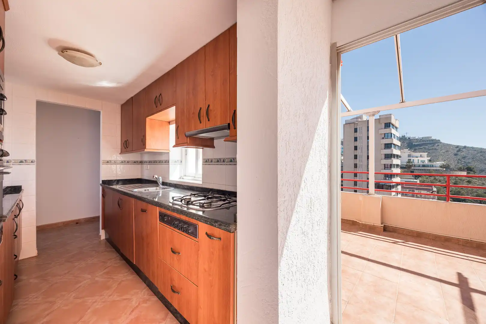 Cocina de Ático en venta en Benidorm con Piscina y Piscina comunitaria