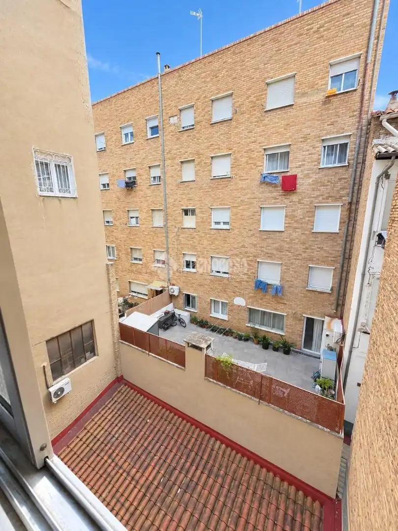 Vista exterior de Piso en venta en Zaragoza con Aire acondicionado, Calefacción y Parquet